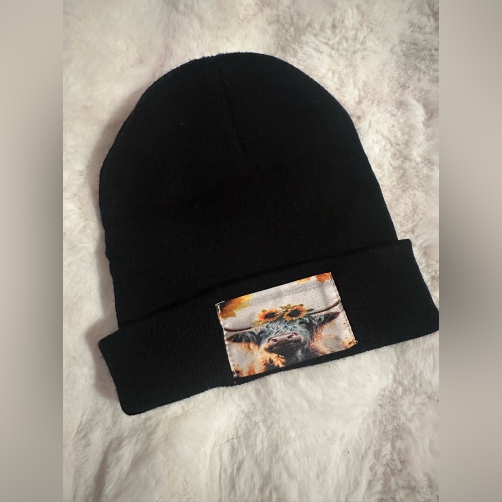 🖤🌻 Sunflower Cow Beanie 🌻🖤